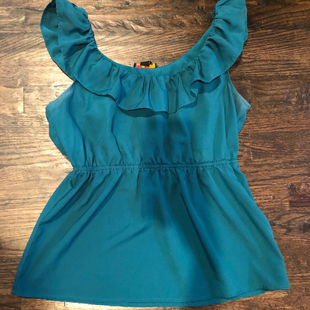 Dark green top